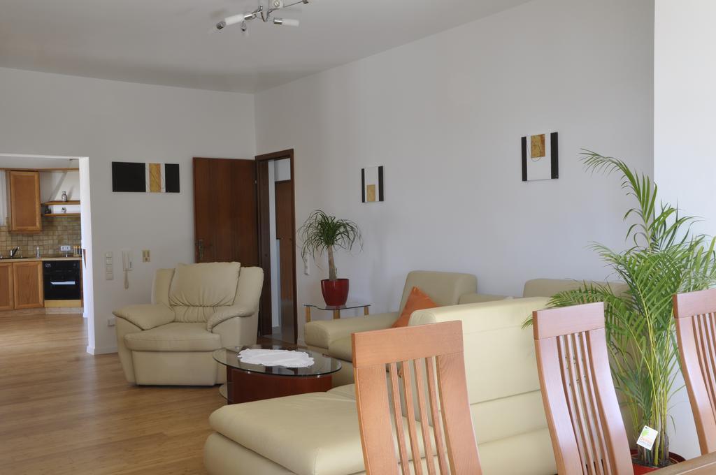 Villa Flora Kastela Phòng bức ảnh