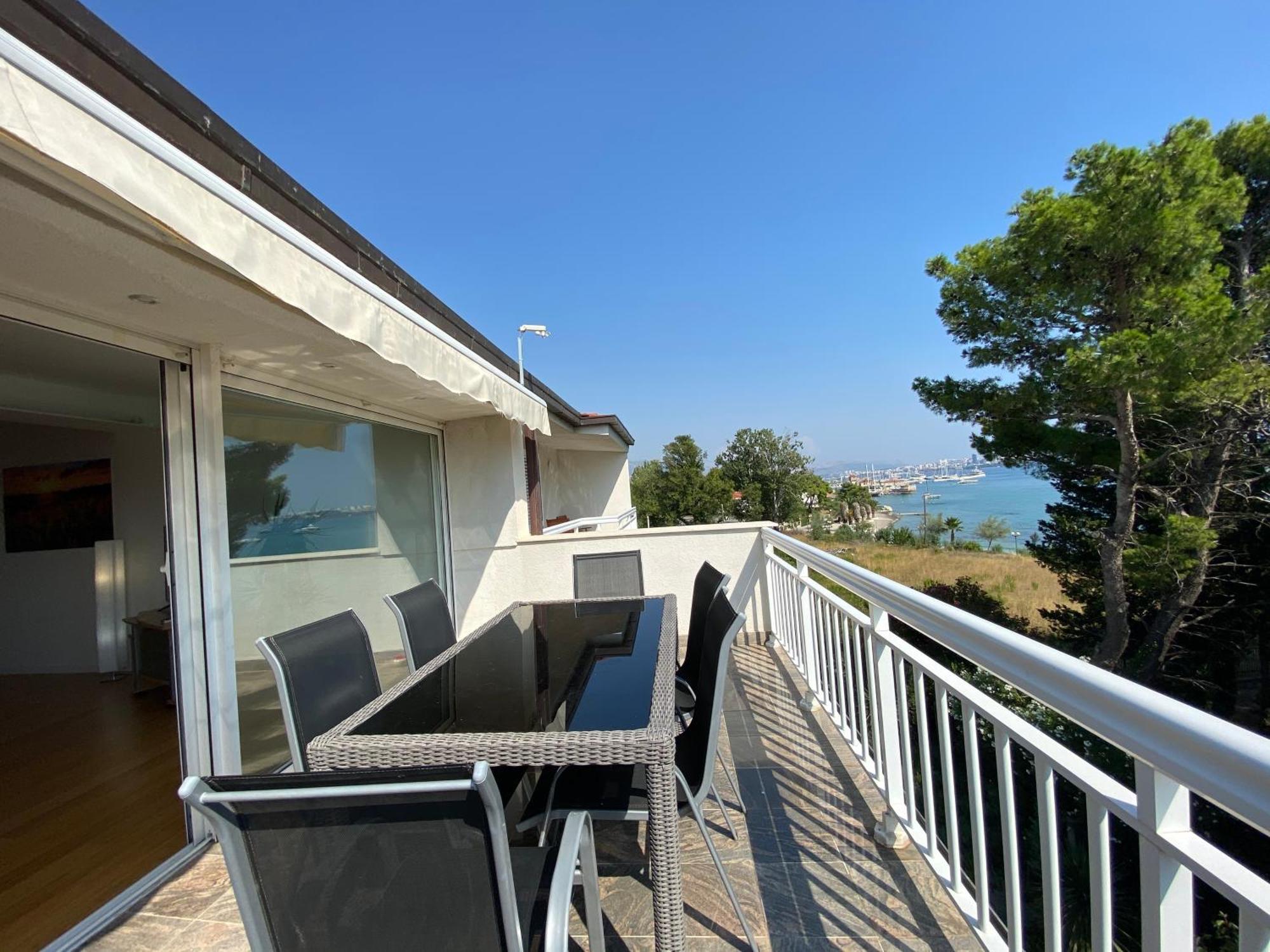 Villa Flora Kastela Ngoại thất bức ảnh