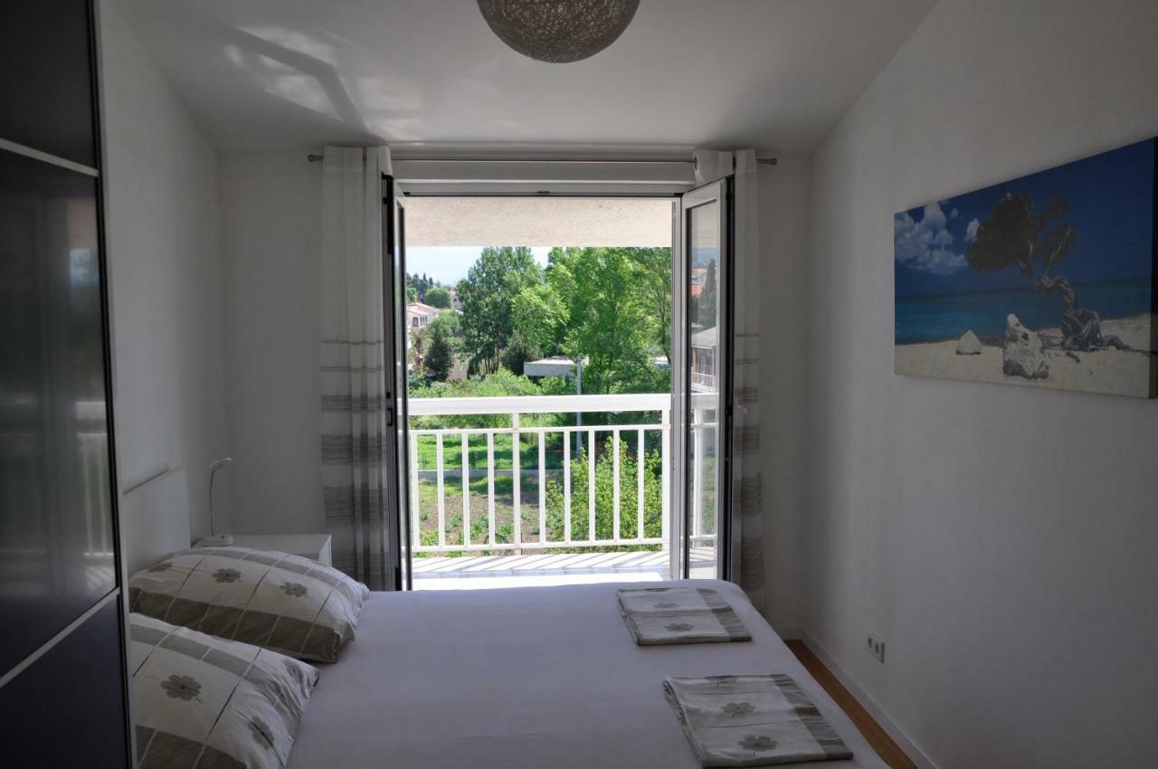 Villa Flora Kastela Ngoại thất bức ảnh